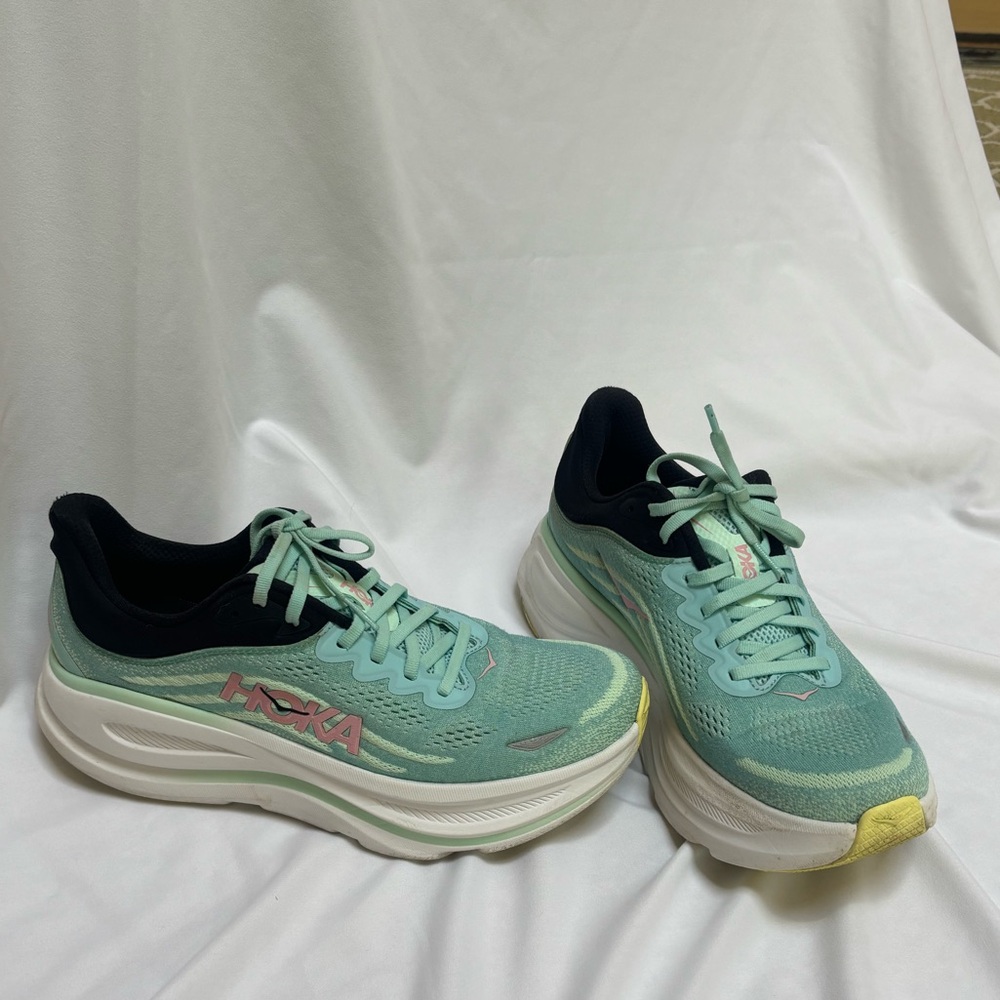 Hoka bondi blue spark mint running shoes size 10.5 sneakers